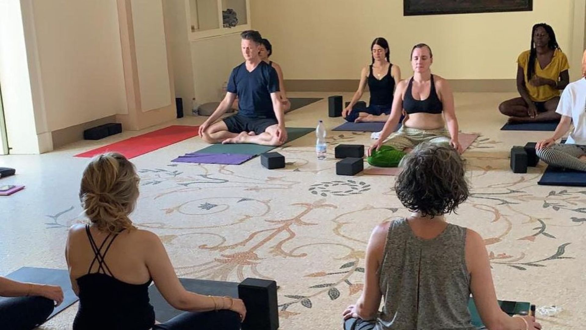 yoga - Rel. Mon. St. Teresa.jpg